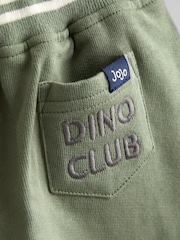 أخضر - طقم 2 قطعة من تيشِرت برسمة أبليك وشورت من JoJo Maman Bébé - صورة 8 من 10