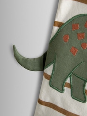 أخضر - طقم 2 قطعة من تيشِرت برسمة أبليك وشورت من JoJo Maman Bébé - صورة 9 من 10