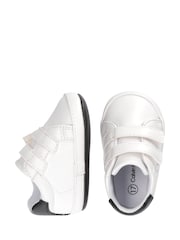 حذاء رياضي بقبة منخفضة بشريط لاصق من Calvin Klein - Image 3 of 5