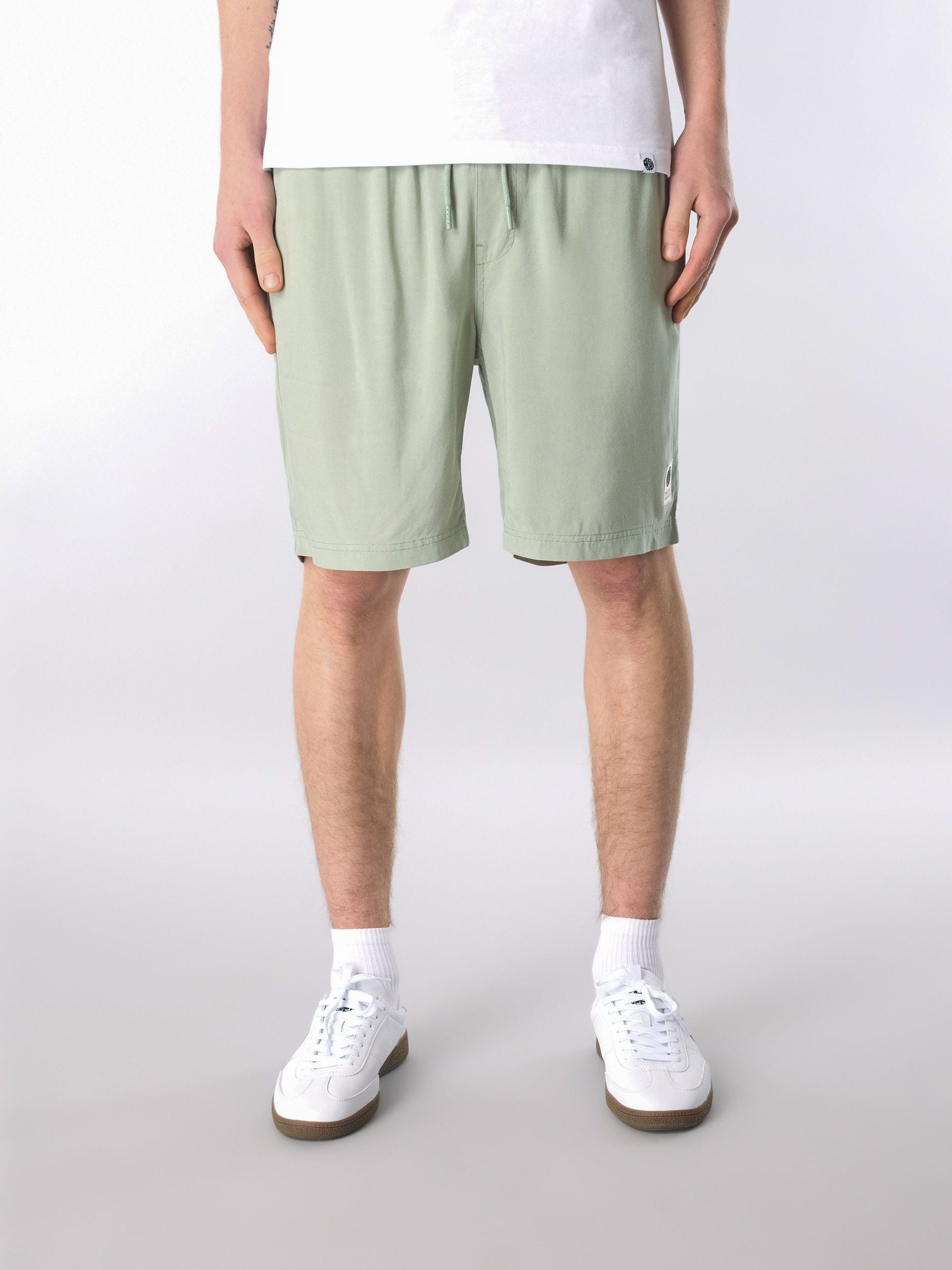 Pretty Green Men's Green Pretty Pretty Slington Shorts