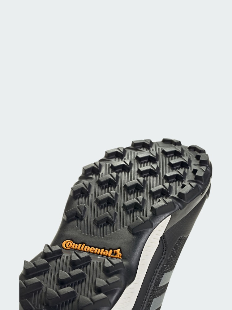 adidas Terrex Winter Mid Boa Rain. RDY Hiking Shoes - Image 4 of 4
