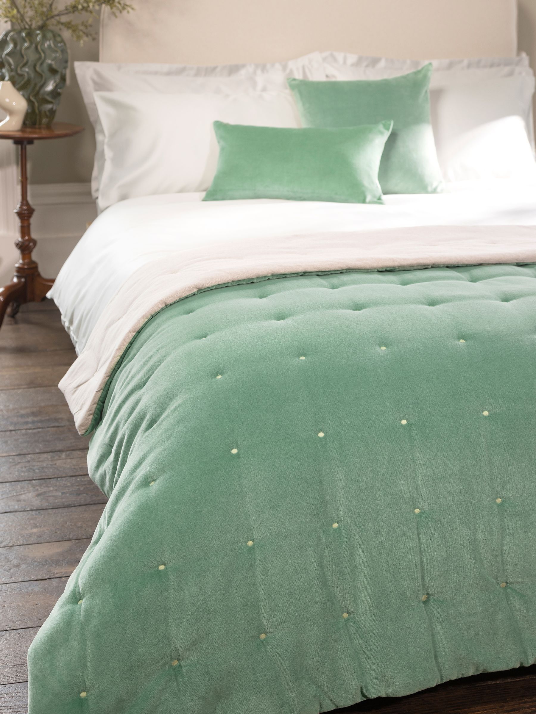 Christy Unisex Jade Luxury Quilted Velvet 'Jaipur' Throw In | : 140 Cm X 200 Cm - Image 5