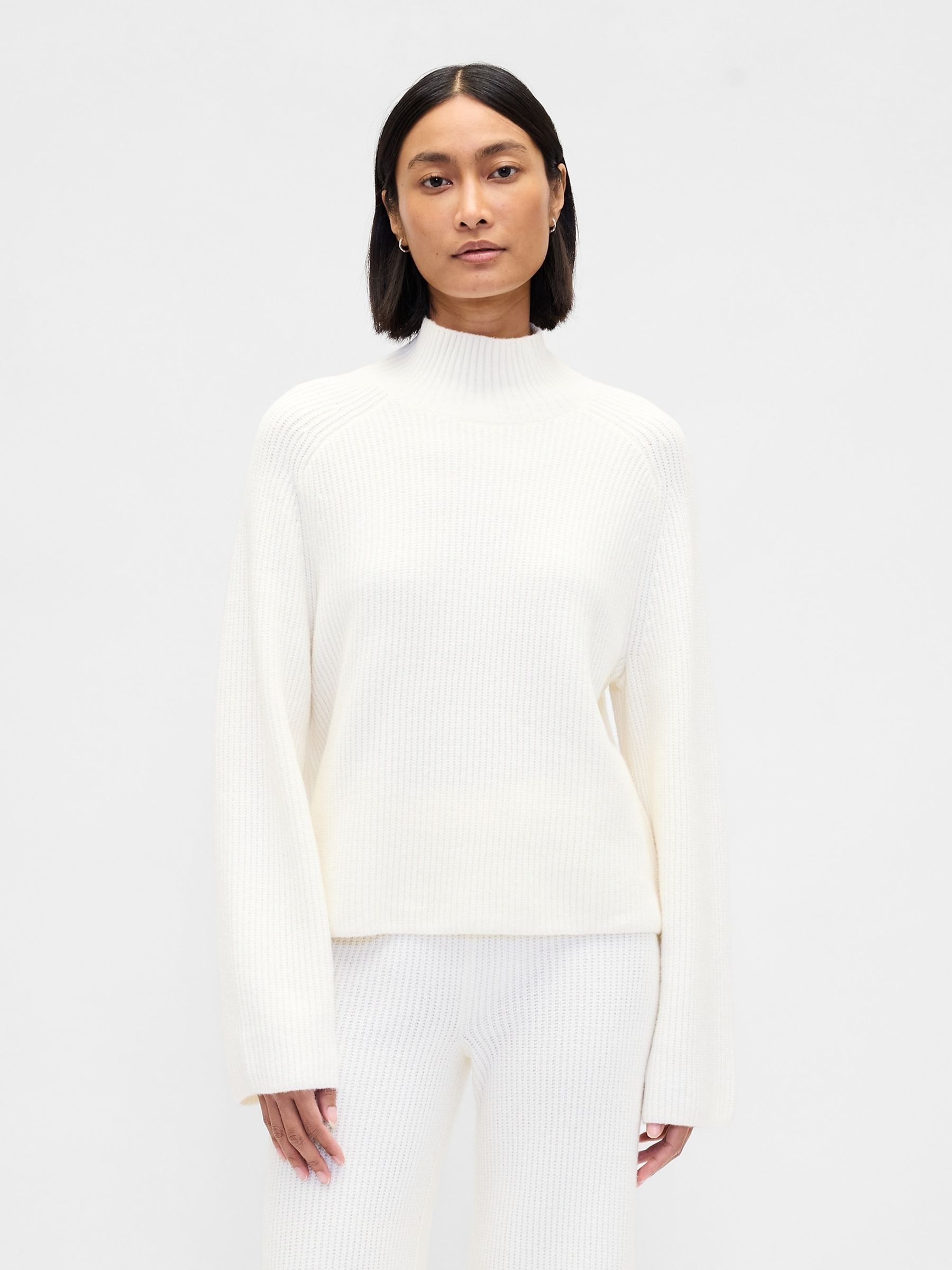 Buy Gap CashSoft White Shaker-Stitch Turtle Neck Jumper from the
