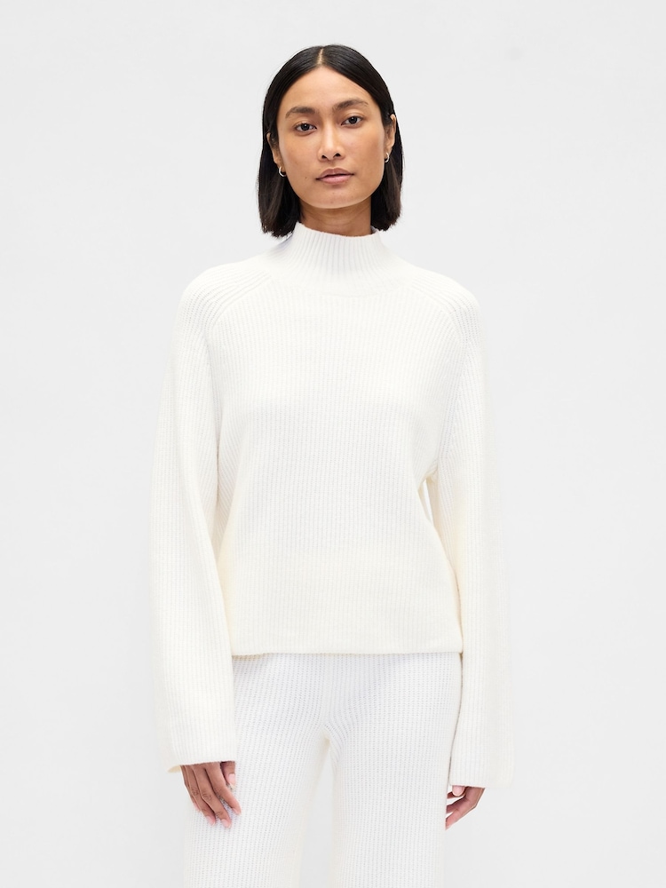Gap White CashSoft Shaker-Stitch Turtle Neck Jumper - Image 1 of 3 Gap White CashSoft Shaker-Stitch Turtle Neck Jumper - Image 1 of 3