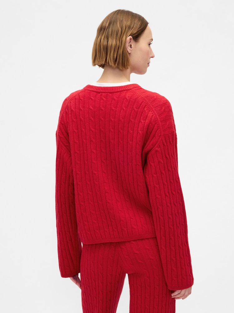 Gap Red CashSoft Oversized Cable-Knit Crew neck Jumper - Image 2 of 4 Gap Red CashSoft Oversized Cable-Knit Crew neck Jumper - Image 2 of 4