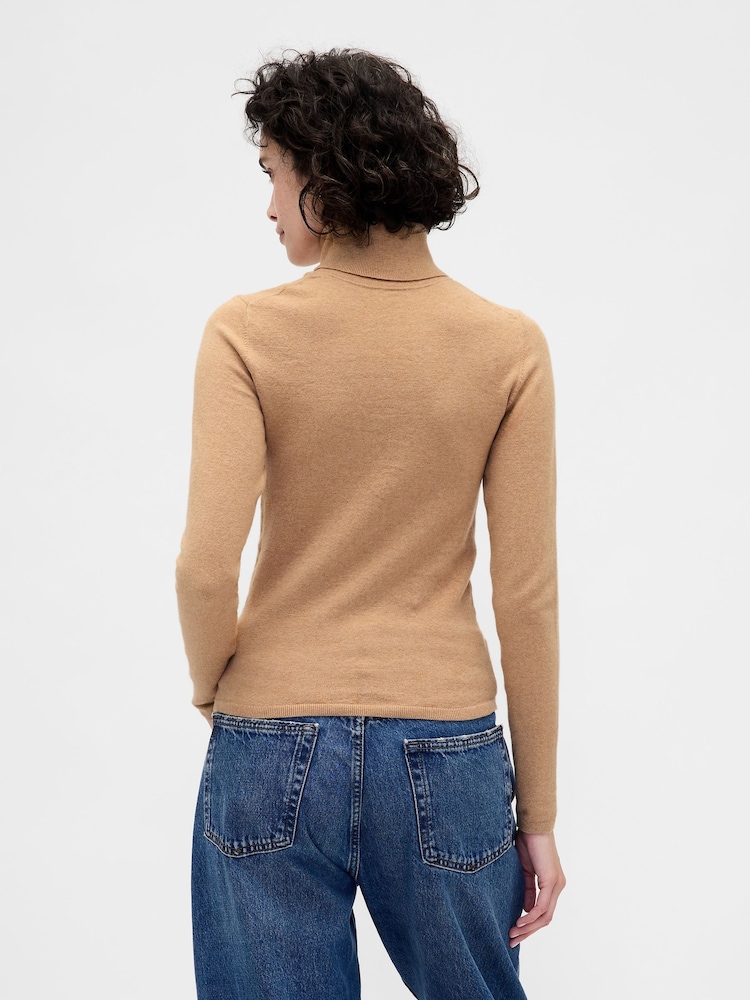 Gap Brown CashSoft Stretch Turtle Neck Sweatshirt - Image 2 of 4 Gap Brown CashSoft Stretch Turtle Neck Sweatshirt - Image 2 of 4