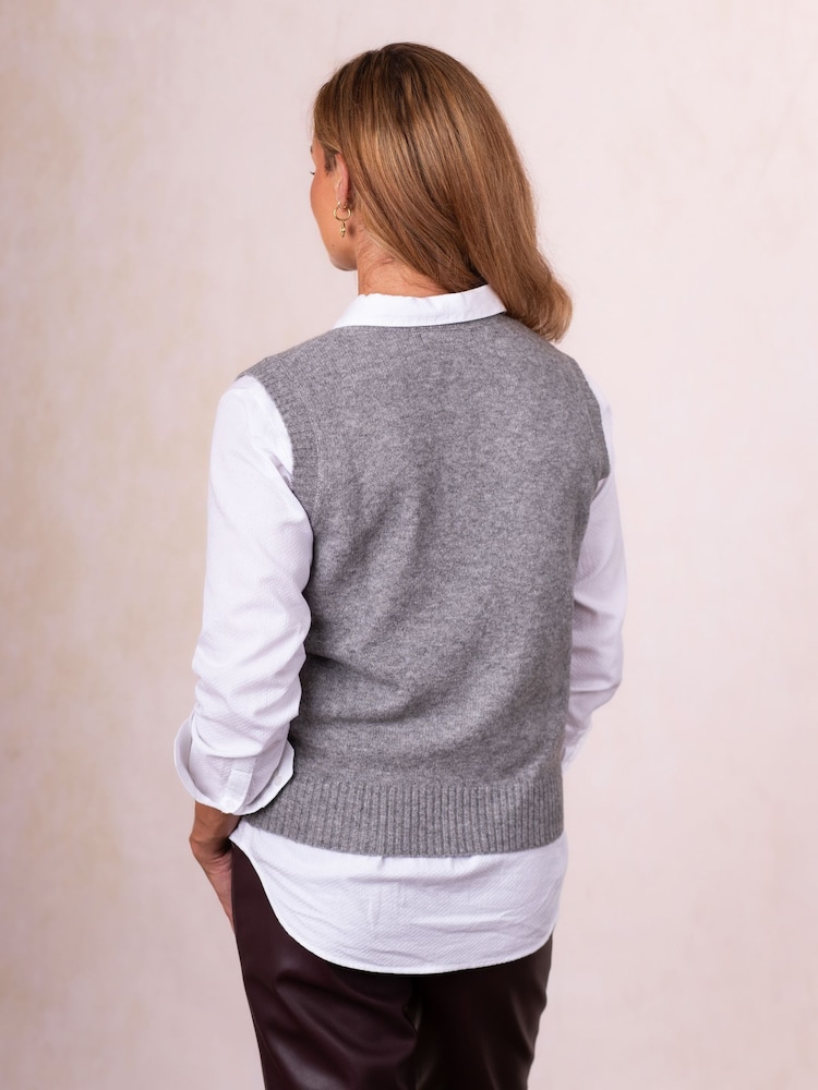 Lakeland Clothing Grey Georgie Knitted Vest - Imagem 2 de 5