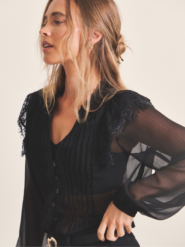 Simply Be Sheer Tuxedo Detail Blouse - صورة 1 من 4 Simply Be Sheer Tuxedo Detail Blouse - صورة 1 من 4