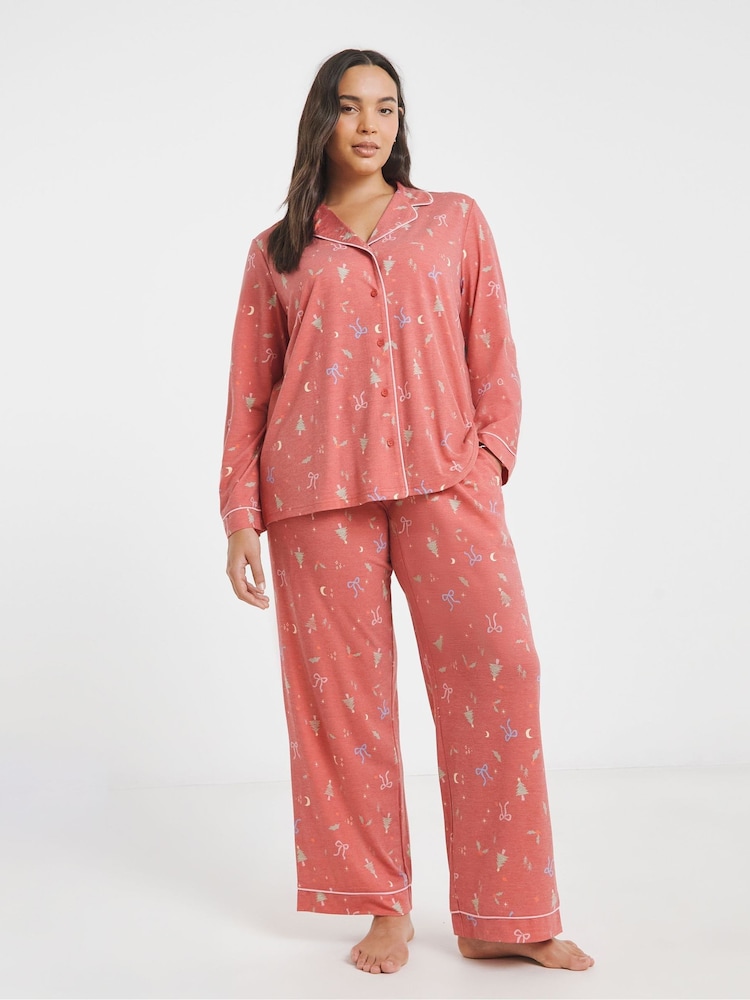 Simply Be Red Pretty Lounge Revere Pyjamas Set - Image 4 of 4 Simply Be Red Pretty Lounge Revere Pyjamas Set - Image 4 of 4
