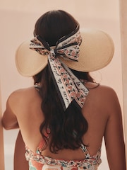 Natural/Marrakesh Print - Visierhut mit Raffia-Schal-Detail - Bild 4 von 7