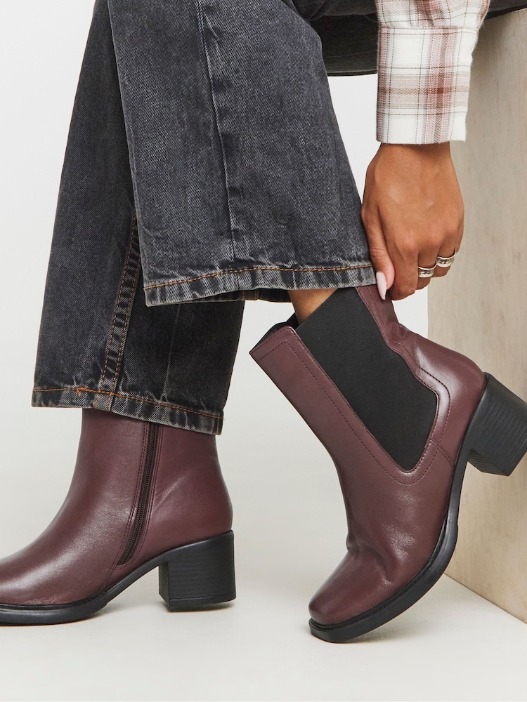 Simply Be Red Wide Fit Block Heel Chelsea Boot - Image 1 of 4