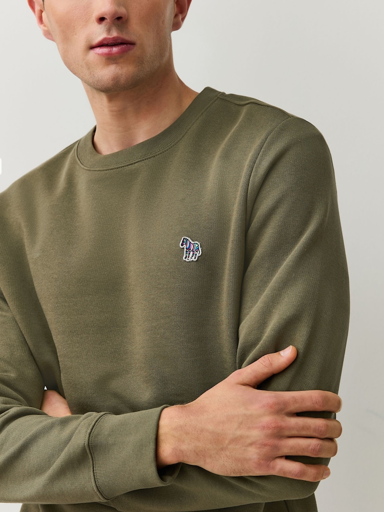 كاكي أخضر - كنزة بتصميم سويت شيرت بياقة بحافة مستديرة تلبيس قياسي بشعار من Paul Smith - صورة 2 من 6