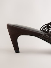 Schokoladenbraun - Forever Comfort® Crochet Toe Post Heels - Bild 8 von 10