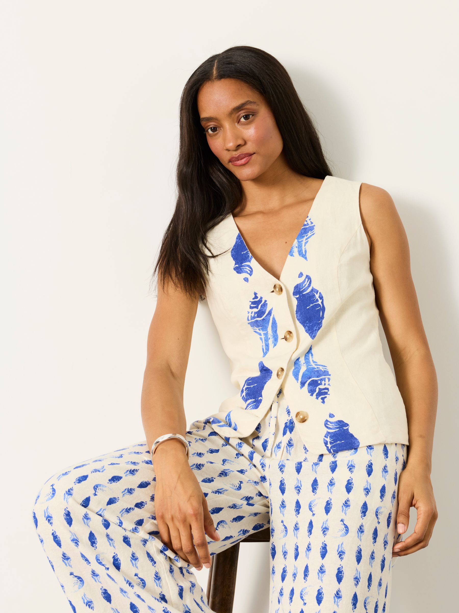 Fat Face Women's Ivory Shells Fatface Indie Waistcoat