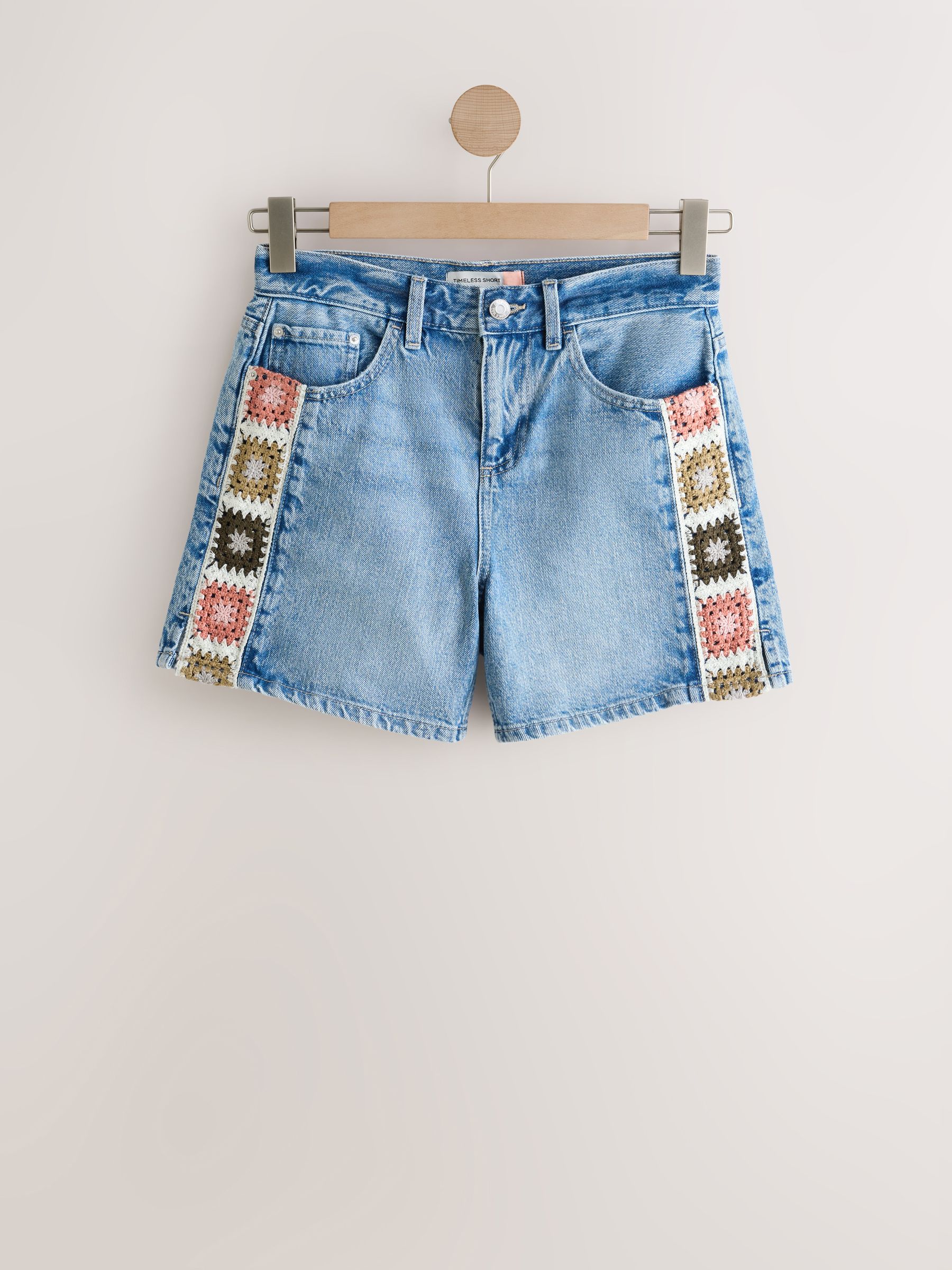 Comprar Crochê Azul Médio - Shorts jeans de cintura média com