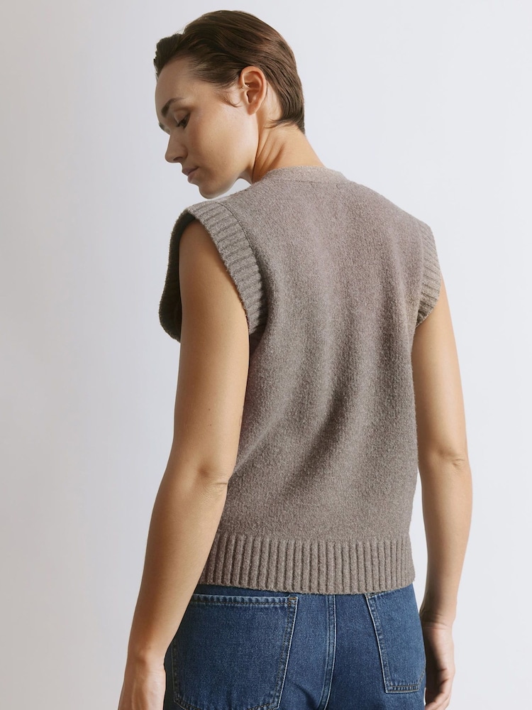 Albaray Argyle Brown Tank - Image 2 of 4 Albaray Argyle Brown Tank - Image 2 of 4