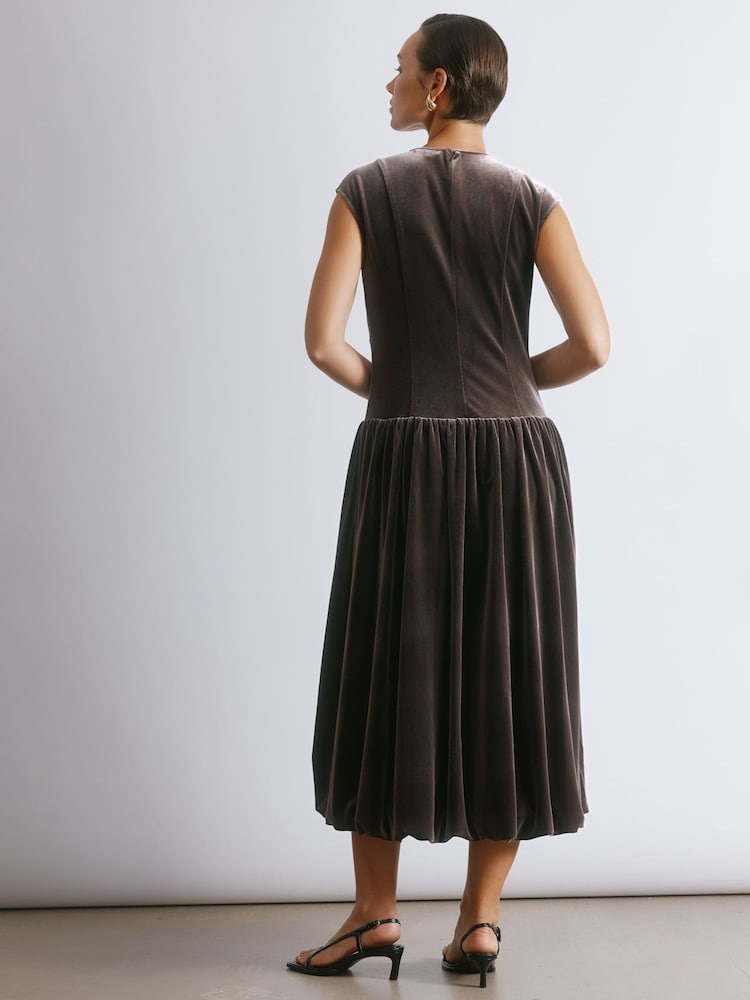Albaray Velvet Puff Ball Brown Dress - صورة 2 من 4 Albaray Velvet Puff Ball Brown Dress - صورة 2 من 4