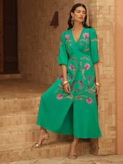 Love & Roses Embroidered V-Neck Midi Dress - 画像 1 / 4