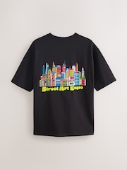 أبيض/أسود/أزرق - قياس انسيابي - حزمة من 3 تيشرتات بطبعة رسم نصي - صورة 4 من 15