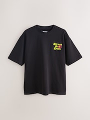 أبيض/أسود/أزرق - قياس انسيابي - حزمة من 3 تيشرتات بطبعة رسم نصي - صورة 7 من 15