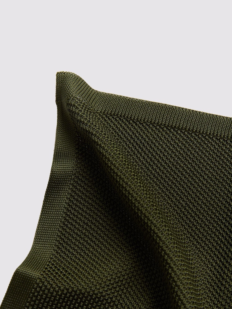 Antique Rogue Green Knitted Handkerchief - Image 2 of 2 Antique Rogue Green Knitted Handkerchief - Image 2 of 2