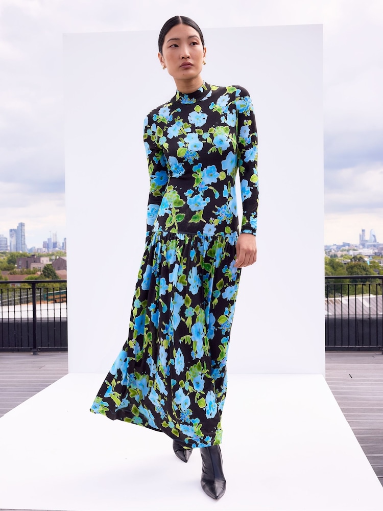 Ro&Zo Blue Petite Floral Dropped Waist Jersey Dress - Image 1 of 3
