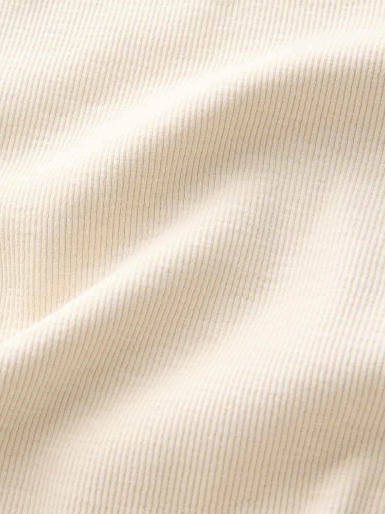 Neutro - Beige Ribbed Cropped Badge Detail T-Shirt - Imagen 8 de 8