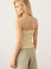 أصفر زبدة - سترة داخلية مضلعة بياقة على شكل V مع حافة دانتيل - صورة 4 من 8