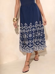 Lipsy Navy Sleeveless Broderie Hybrid Midi Dress - Image 4 of 4