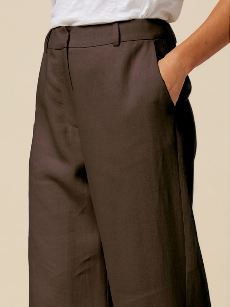 Aspiga Brown Linen Blend Trousers - Image 2 of 4 Aspiga Brown Linen Blend Trousers - Image 2 of 4