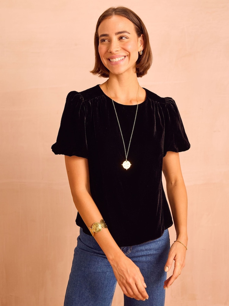 Aspiga Black Dulcie Velvet Puff Sleeve Top - Image 2 of 4 Aspiga Black Dulcie Velvet Puff Sleeve Top - Image 2 of 4