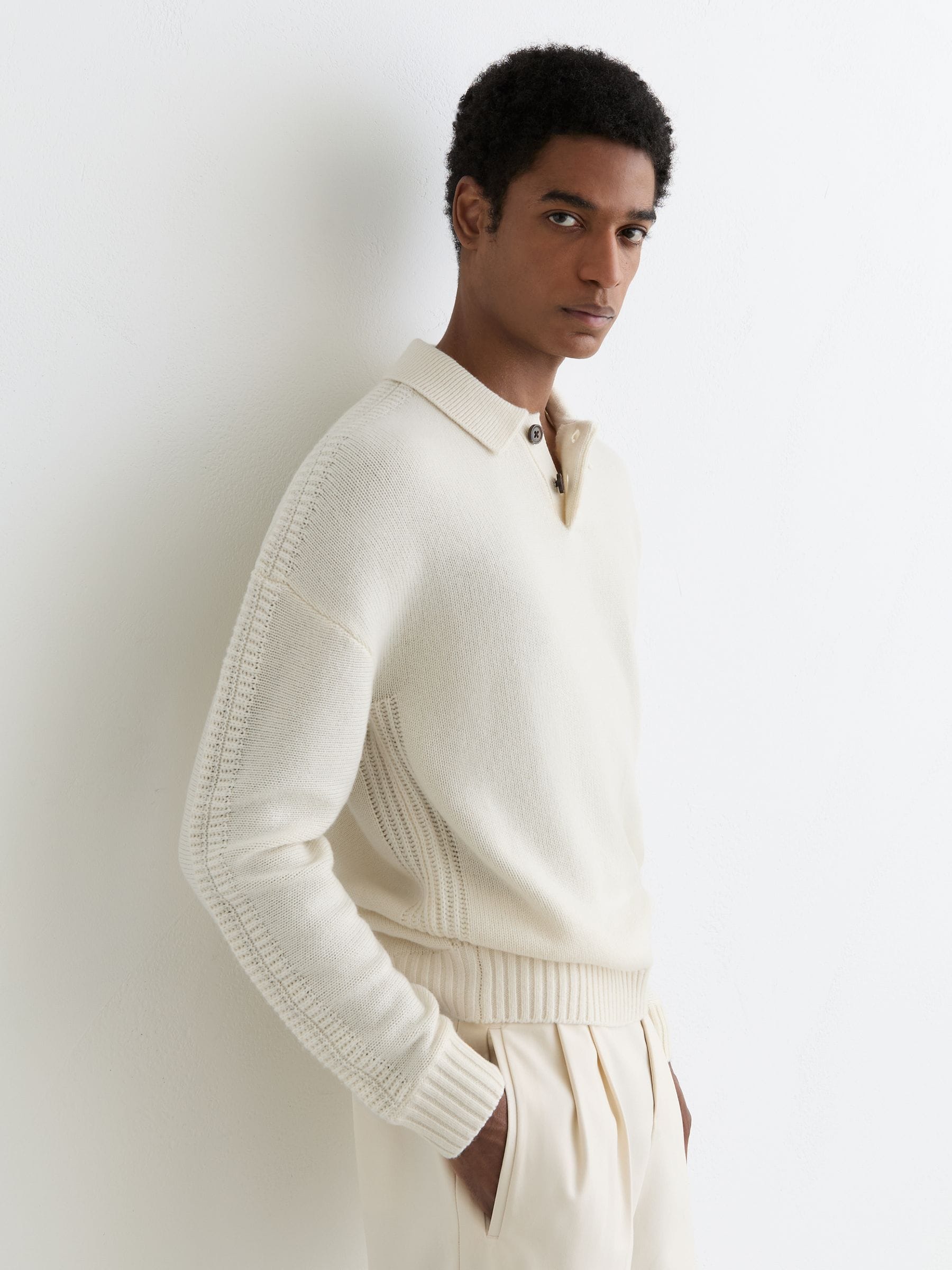 Next：日本 ホワイト - Reiss Elm ウール混 ハーフボタン ポロ