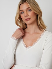 Threadbare Pink Petite Cotton Long Sleeve Pyjamas Set - Image 4 of 4
