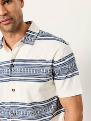 قميص منقوش بنمط مخطَّط من FatFace - Image 5 of 6