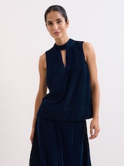 Phase Eight Eilish Velvet Top - صورة 1 من 7