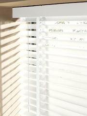 White Glacier Made To Measure 50mm Starwood 25mm Arctic Taped Venetian Blinds - Image 4 of 6