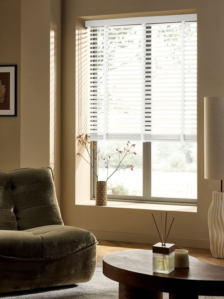 White Glacier Made To Measure 50mm Starwood 25mm Arctic Taped Venetian Blinds - Image 6 of 6 White Glacier Made To Measure 50mm Starwood 25mm Arctic Taped Venetian Blinds - Image 6 of 6