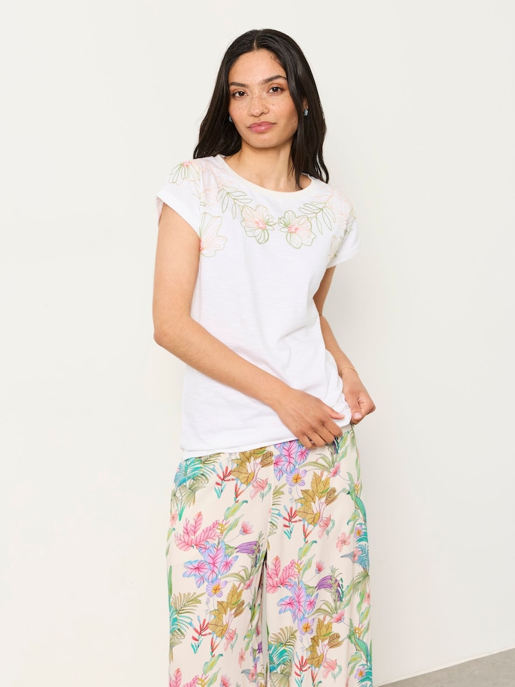 FatFace Ivy White Embroidered Placement Floral T-Shirt - Image 1 of 5 FatFace Ivy White Embroidered Placement Floral T-Shirt - Image 1 of 5