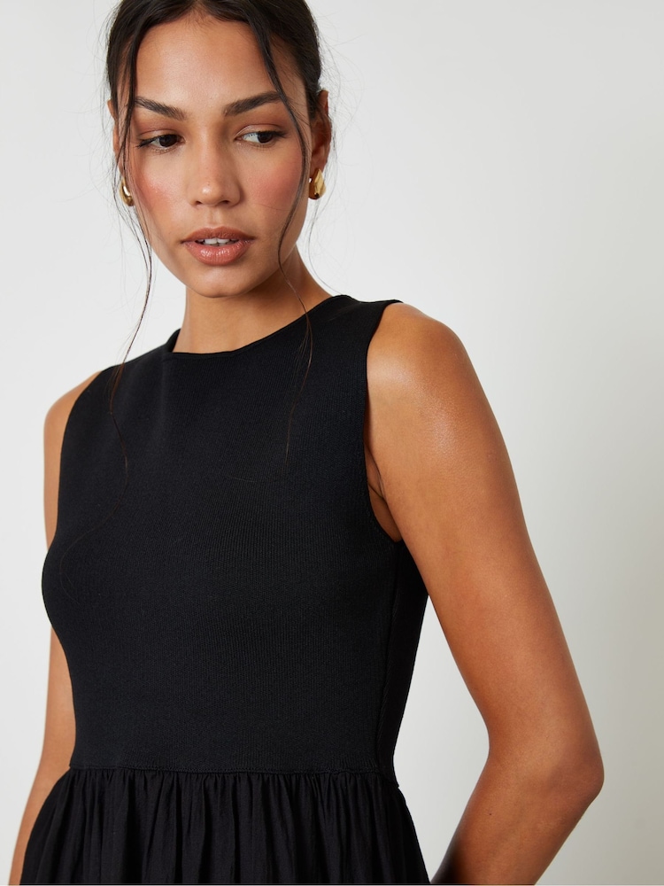 Threadbare Black 2-In-1 Sleeveless Knitted Vest Maxi Dress - Image 4 of 4 Threadbare Black 2-In-1 Sleeveless Knitted Vest Maxi Dress - Image 4 of 4