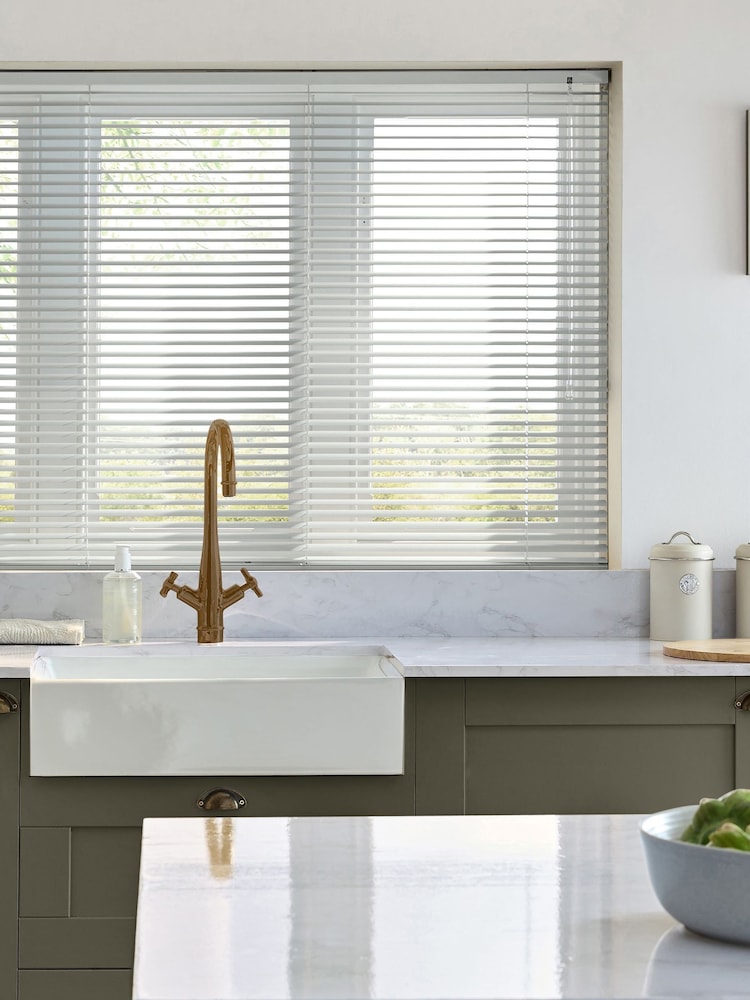 White Lyra Made To Measure 25mm Aluminium Venetian Blinds - Image 1 of 7