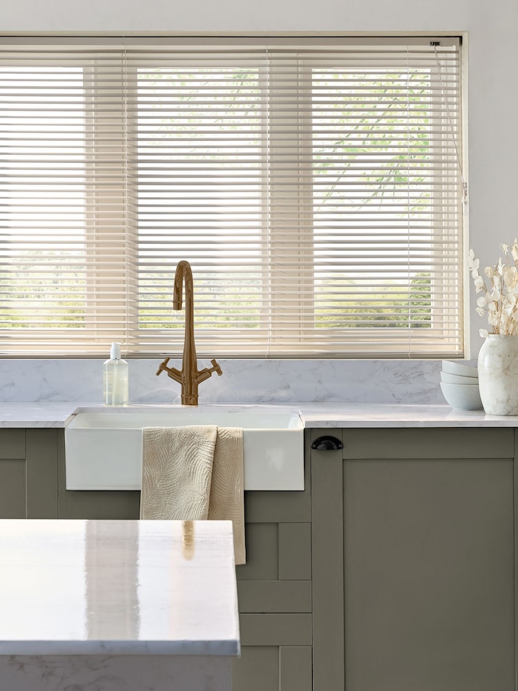 Cream Ivory Made To Measure 25mm Aluminium Venetian Blinds - Image 1 of 6 Cream Ivory Made To Measure 25mm Aluminium Venetian Blinds - Image 1 of 6