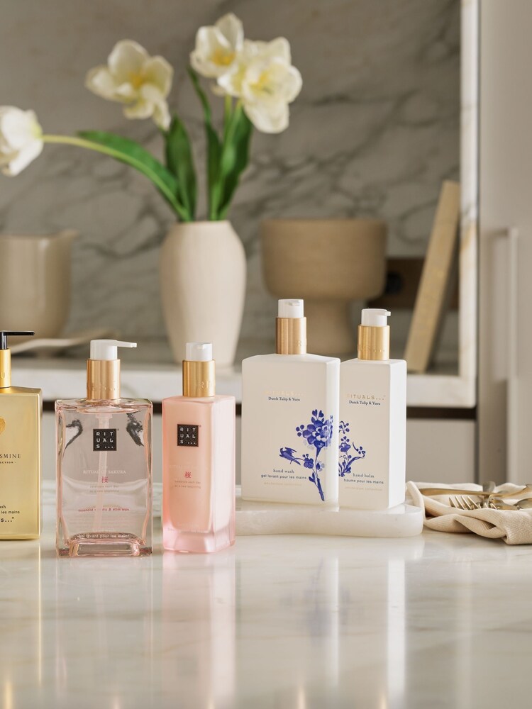 Rituals Sweet Jasmine Hand Wash Refill 600ml - Image 5 of 5 Rituals Sweet Jasmine Hand Wash Refill 600ml - Image 5 of 5