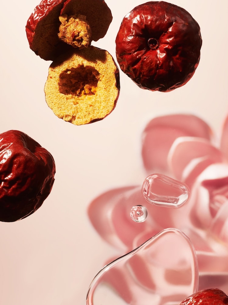 Rituals of Jing Jujube & Lotus Flower Hand Wash Refill 600ml - Image 2 of 5 Rituals of Jing Jujube & Lotus Flower Hand Wash Refill 600ml - Image 2 of 5