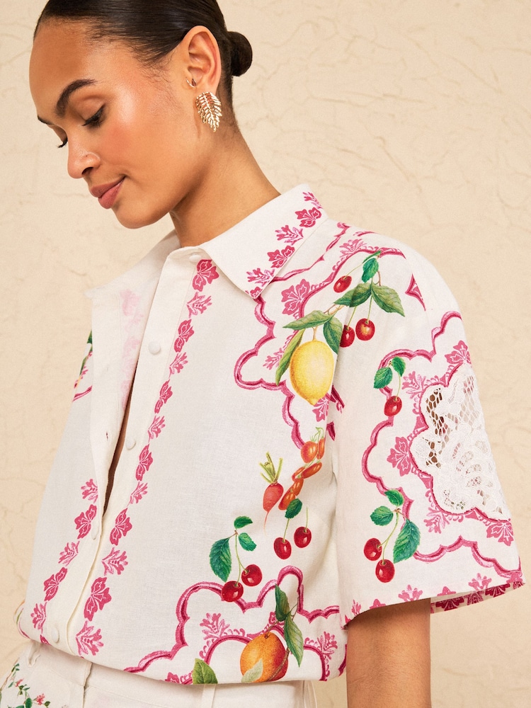 Love & Roses Kurzarm Hemd mit Knopfleiste und Fruchtprint - Bild 2 von 5