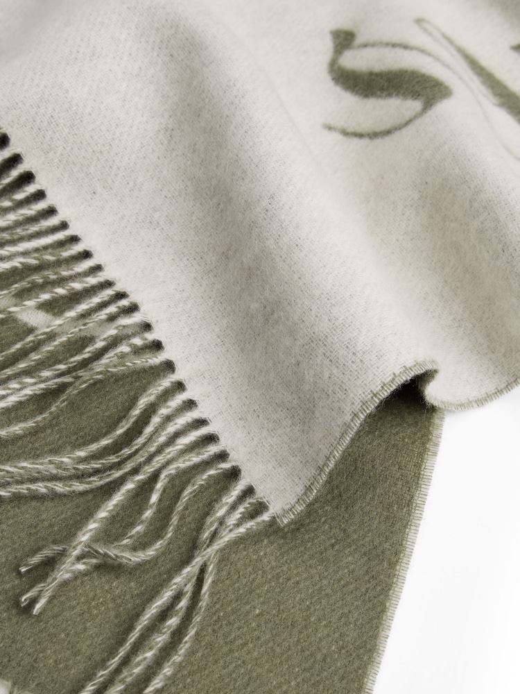 Tommy Hilfiger Green Pure Wool Logo Scarf - Image 2 of 4 Tommy Hilfiger Green Pure Wool Logo Scarf - Image 2 of 4