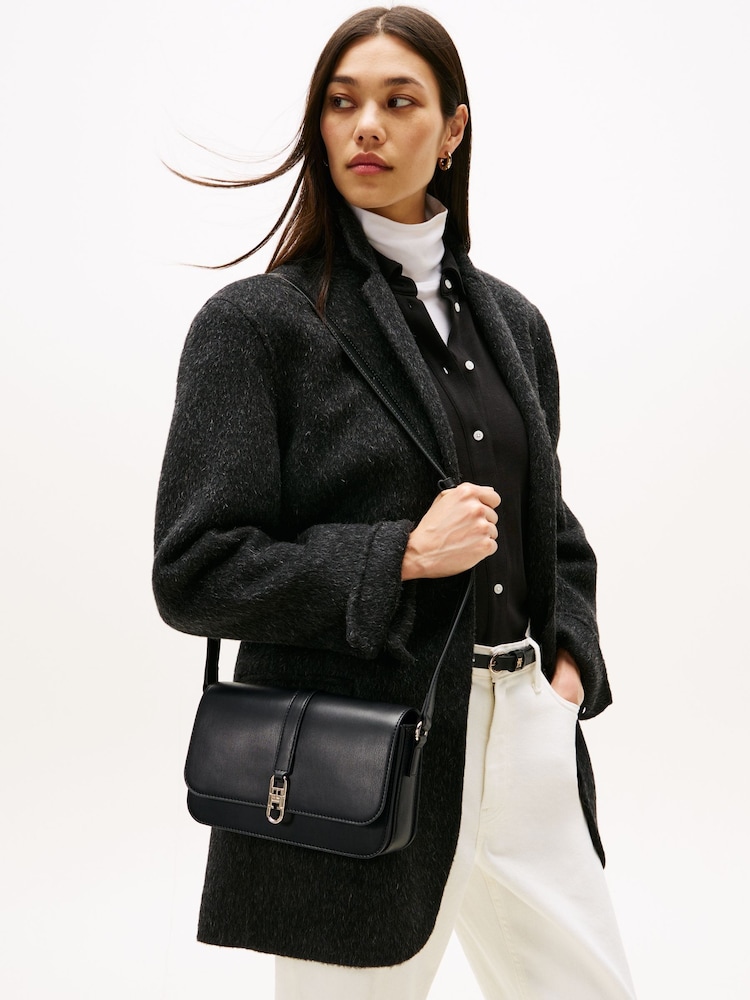 Tommy Hilfiger Black/White Flap Cross-Body Bag - Image 5 of 5 Tommy Hilfiger Black/White Flap Cross-Body Bag - Image 5 of 5