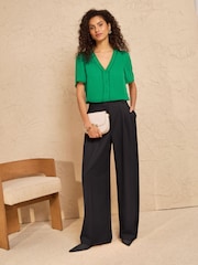 Love & Roses Green Notch Neck Button Through Short Sleeve Blouse - Image 3 of 4