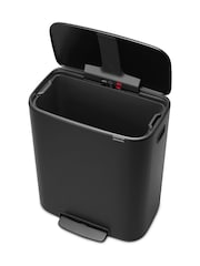 Brabantia Matt Black Bo Pedal Bin 60L - Image 5 of 6