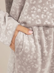 Long Tall Sally Natural Super Luxe Embossed Pyjamas Set - Image 4 of 5