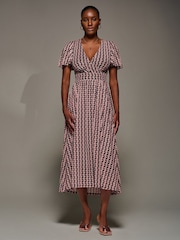Jolie Moi Pink Mesh Short Sleeve Midaxi Dress - Image 5 of 6